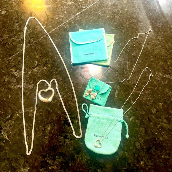 Tiffany Open Heart Pendant Large on mesh sterling silver chain. Pouch incl. - Picture 2 of 9